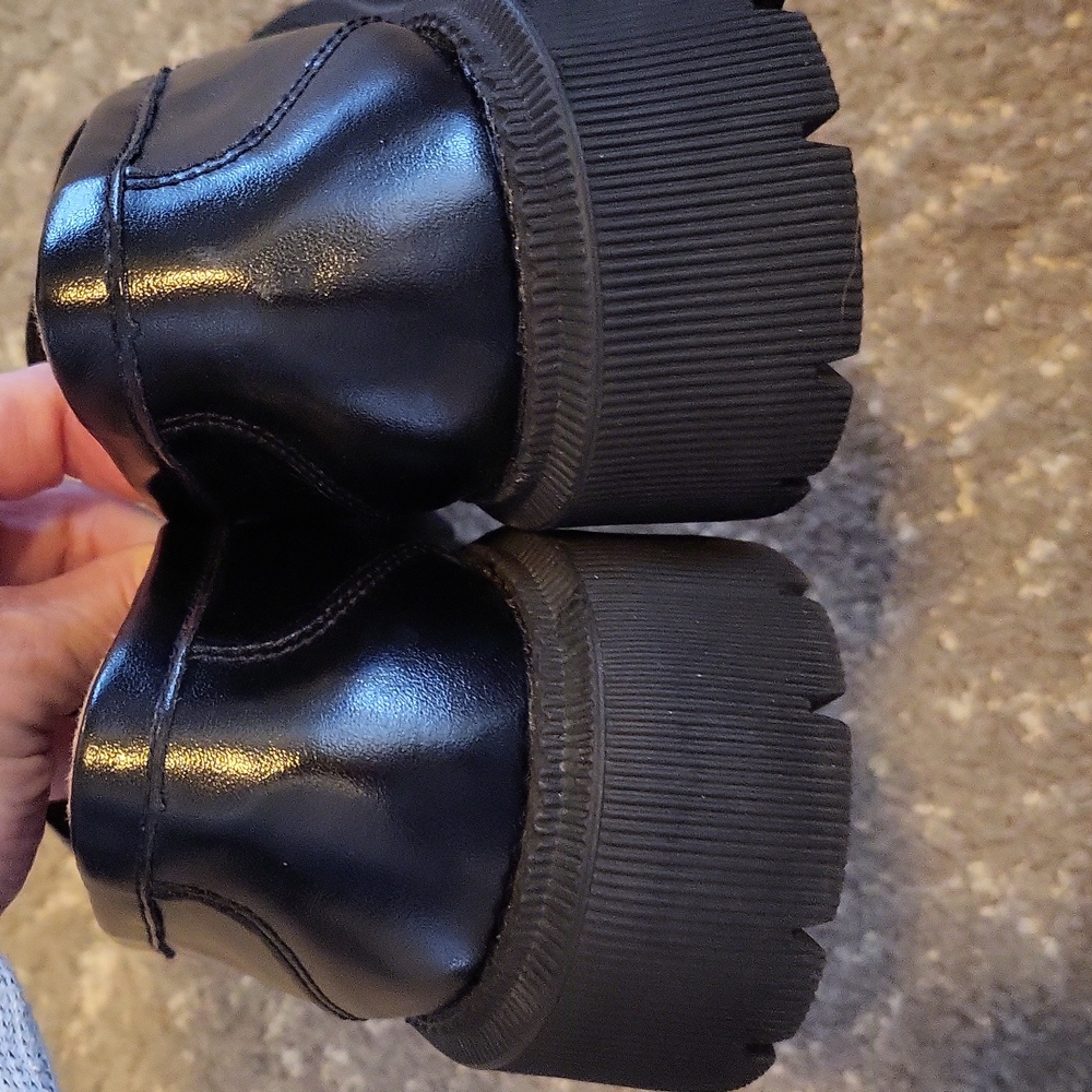 Black Chunky Loafer - Picture 9 of 11